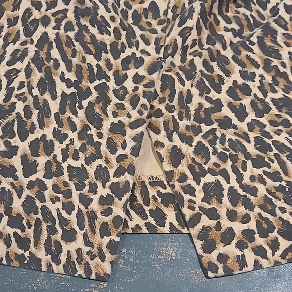 J. Crew yellow leopard pencil skirt knee-length night out Size 4 - Picture 6 of 7